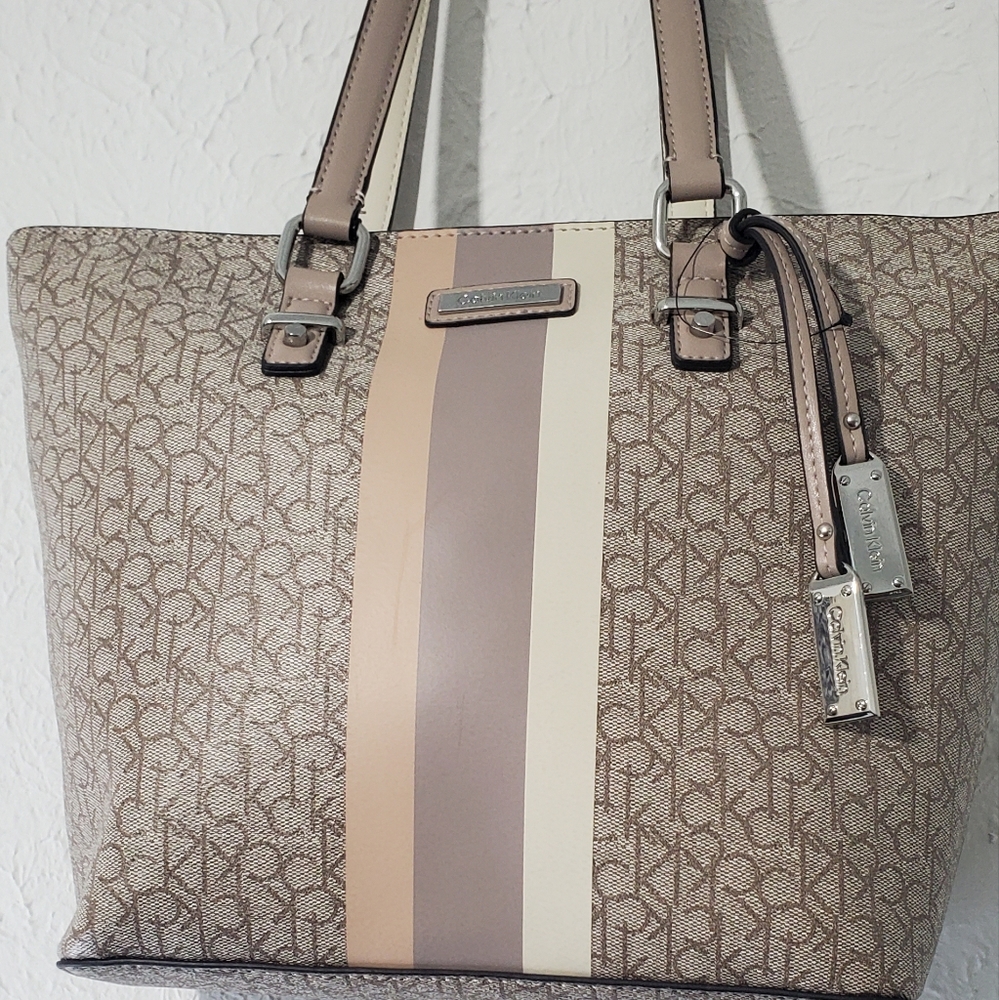 Calvin Klein Suri Tote Mini Tx Almond/Taupe Multi One Size